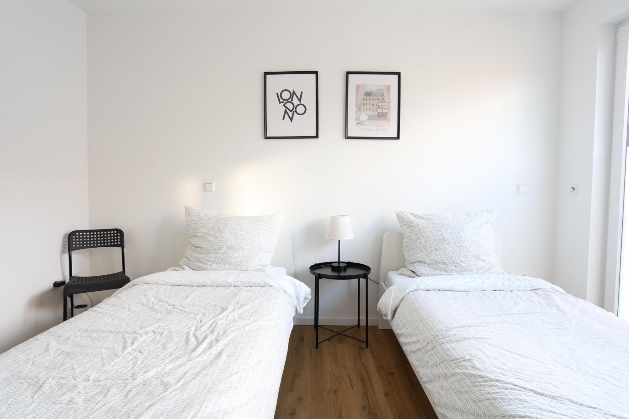 Apartment London Erfstadt: Family & Business Haven Near Cologne